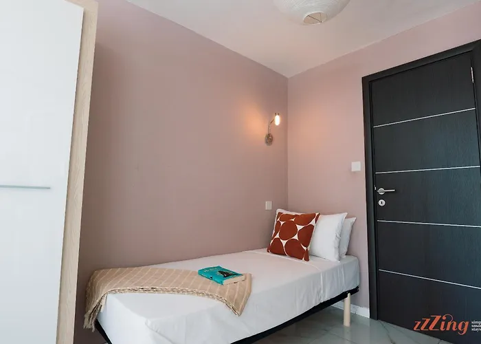 Stylish Seafront Duplex With Breathtaking Views * Sliema