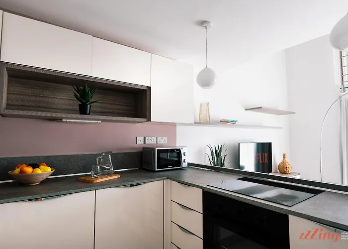 Stylish Seafront Duplex With Breathtaking Views * Sliema